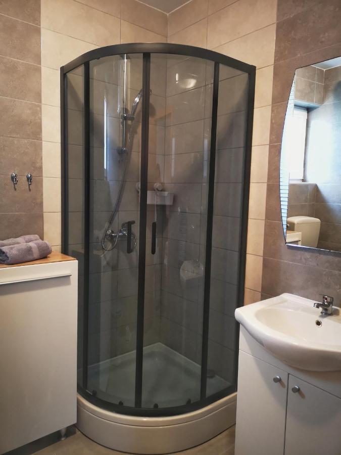 Apartments Venci ビビニェ エクステリア 写真
