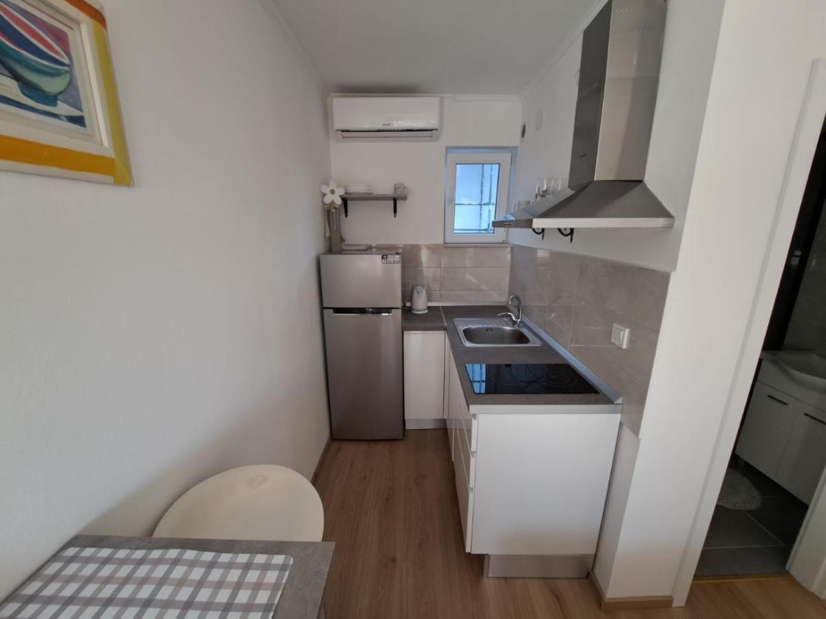 Apartments Venci ビビニェ エクステリア 写真